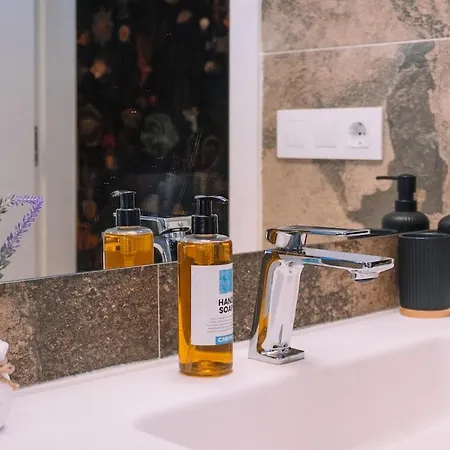 Belleza Y En El Corazon De By